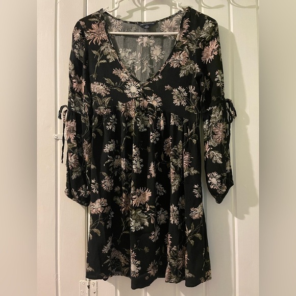 American Eagle Outfitters Dresses & Skirts - American Eagle Outfitters XXS EUC